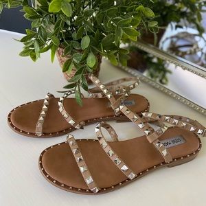 Steve Madden Travel studded sandals